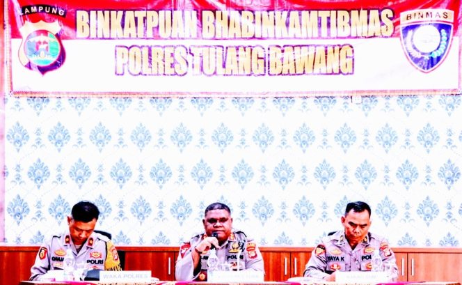 
 Bhabinkamtibmas Tulang Bawang Dikumpulkan Untuk Pengarahan Oleh Kaporlres
