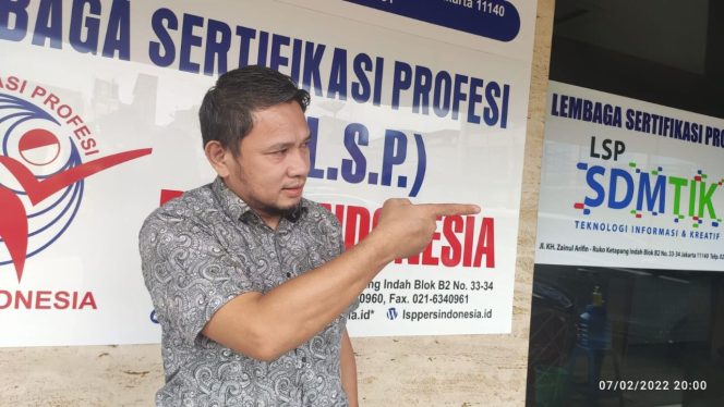 
 Dewan Pers Ingin Jadi Lembaga Perintahan? Jebakan Batman Ranperpres