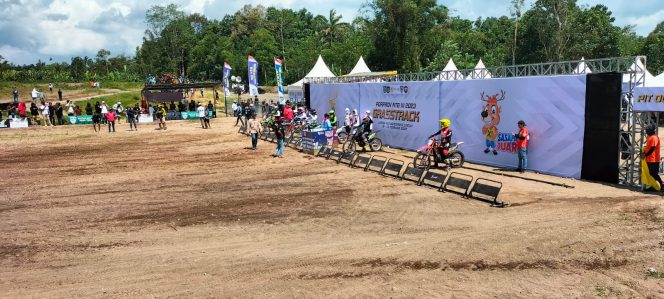 
 Polres Lombok Tengah Amankan Grastrack Porprov XI NTB 2023 di Sirkuit 459 Lantan