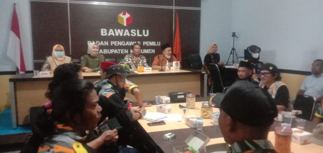 
 LSM GMBI Kembali Gerudug Bawaslu Kabupaten Kebumen