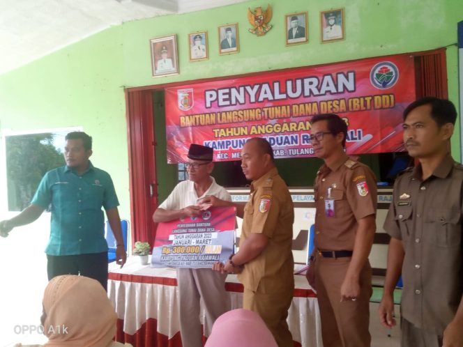 
 23 KPM Dari Kampung Paduan Rajawali Terima BLT-DD Tahap I