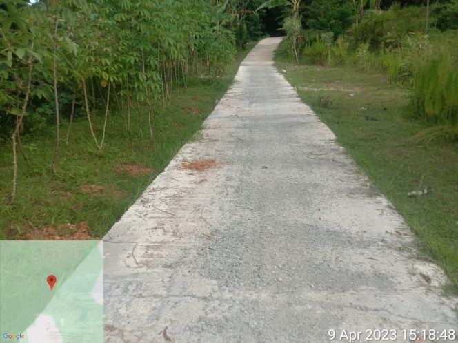 
 Terkesan Asal-asalan, Pekerjaan Proyek Jalan Usaha Tani di Desa Tunjungseto Kecamatan Kutowinangun Sudah Rusak
