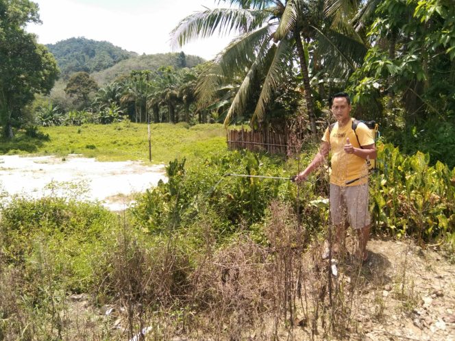 
 M. Ani Sosok Pemuda Dermawan Dari Desa Batu Gane Yang Cinta Tanah Kelahiran