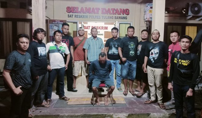 
 Polisi Tangkap TO Pencurian Mobil Pick Up di Menggala
