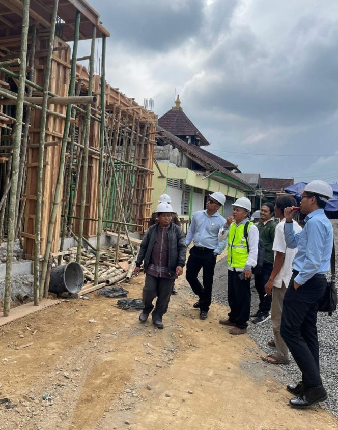 
 Kejari Wonosobo Melaksanakan Pendampingan Hukum dan Monitoring Proyek PLHUT di Kantor Kemenag