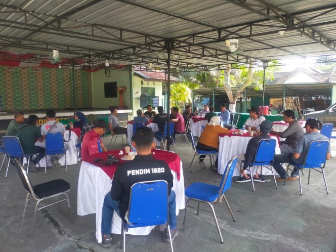 
 Coffee Morning Ala Dandim 1620/Loteng Bersama Wartawan
