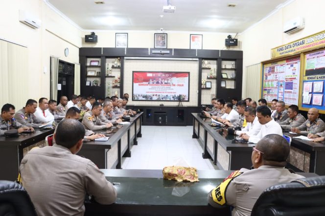 
 Anev Minggu ke-2 bulan Juli 2023, Kapolres Tanjung Balai Tekankan Agar Seluruh Personil Lakukan Upaya Pecegahan Tindak Pidana