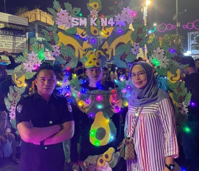 
 SMK Negeri 4 Lubuklinggau Sukses Tampil Mengagumkan Di Carnaval Pokad Silampari Night Linggau