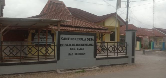 
 Penyelewengan anggaran dana desa diduga terjadi di desa Karang Kembang – Alian – Kebumen