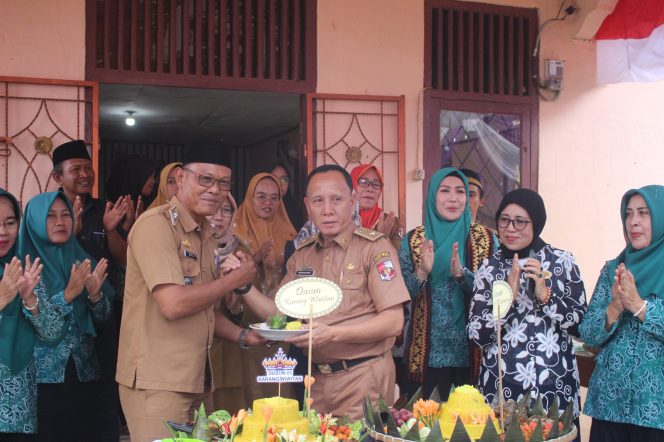 
 Desa Karang Waringin di Kecamatan Tanjung Raja, Kabupaten Lampung Utara, merayakan hari jadinya yang ke-51