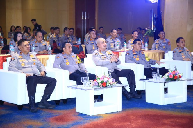 
 Kabid Humas Polda NTB Ikuti Optimalisasi Pengololaan Media Digital Dalam Mendukung Pemilu Damai 2024
