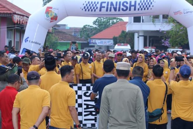 
 Memperingati HUT Korpri dan HKN 2023, Jalan Sehat dan Senam Bersama