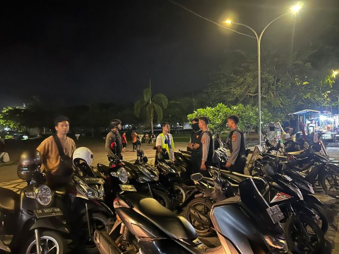 
 Sat Samapta Polres Loteng Tingkatkan Patroli Dialogis Jelang Pemilu 2024