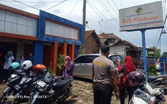 
 Kantor KSP KUD Mintorogo Jepara, di Geruduk Puluhan Anggota