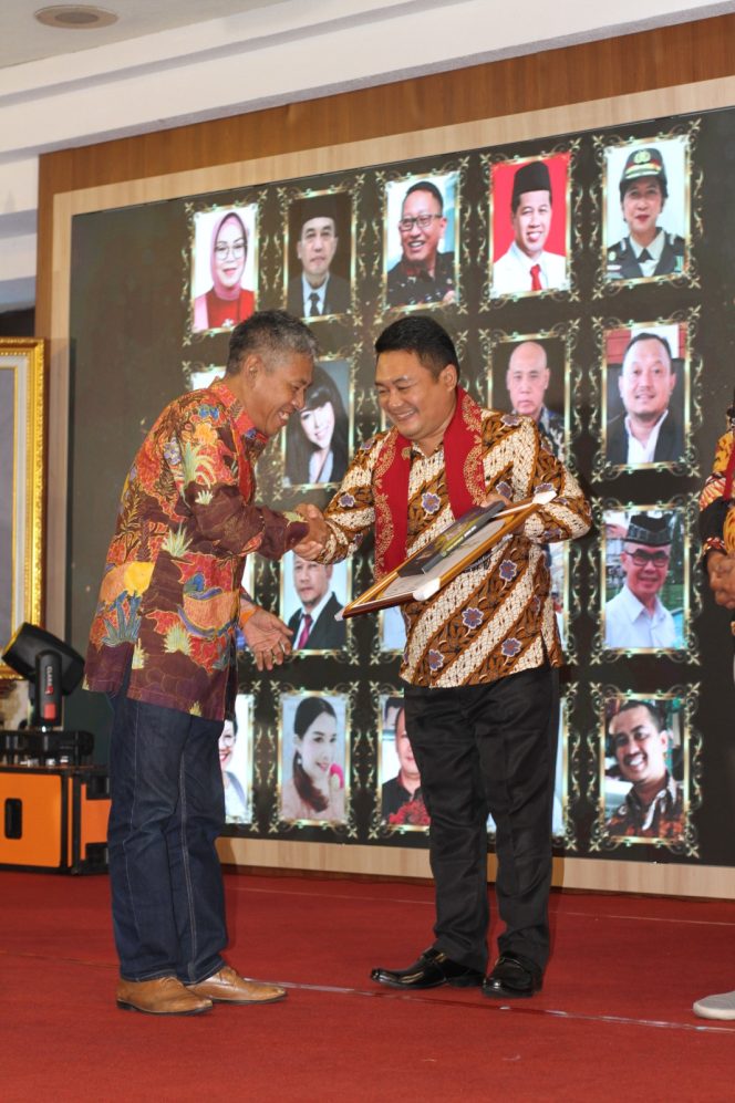 
 Luar Biasa, Setyo Budi Menjadi Salah Satu Tokoh Inspiratif Jawa Tengah 2023 Karena Usaha Kulinernya