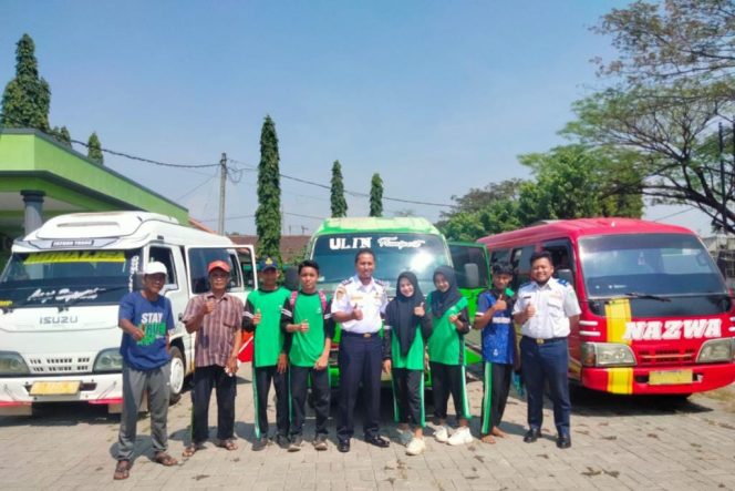 
 Dishub Kabupaten Pasuruan Siapkan Angkutan Sekolah Gratis Untuk 420 Pelajar Kurang Mampu