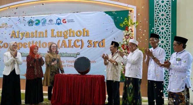 
 Hadir Dalam Pembukaan Al Yasini Lughoh Competition 3rd, Pj. Bupati Pasuruan Dorong Santri dan Pelajar Bangun Digital Platform