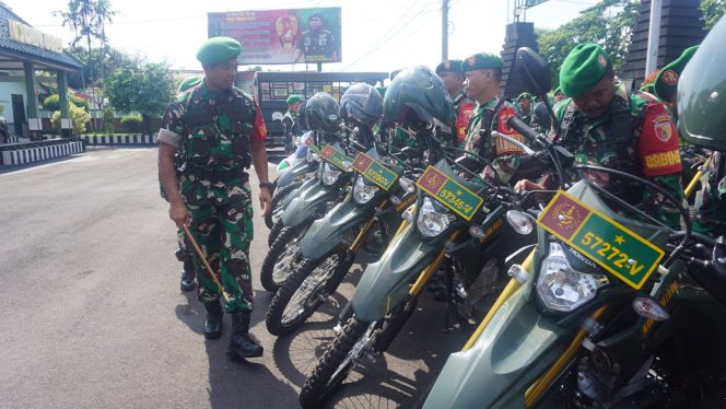 
 Apel Gelar Pasukan Pengamanan Pemilu 2024, Dandim 0819/Pasuruan Pimpin Pasukan Pengamanan