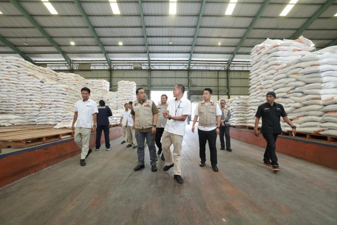 
 Tim Satgas Pangan Polda Jatim Himbau Masyarakat Tidak Panik, Stok Beras di Jawa Timur Cukup