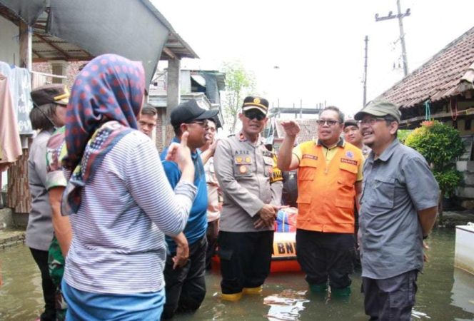 
 Pj. Bupati Andriyanto Monitoring Desa Kedungringin Beji untuk Pastikan Kondisi Warga Terdampak Banjir