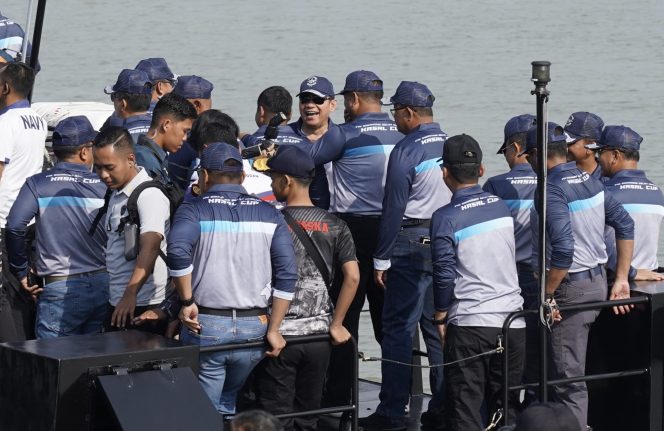 
 Pangdam V/Brawijaya Hadiri Fin Swimming Selat Madura Kasal Cup 2024