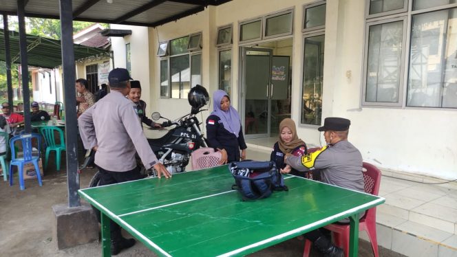 
 Polres Loteng Berikan Pelayanan Kesehatan Bagi Petugas pengamanan Pemilu 2024