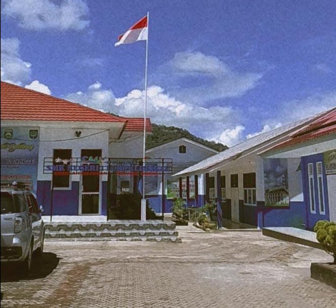 
 Kepsek SMK 1 Diduga Lakukan Pungli Untuk Menggelar Acara Perpisahan Kepada Wali Murid