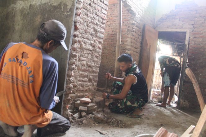 
 Renovasi Rumah Oleh Satgas TMMD ke 119 Kodim Pasuruan