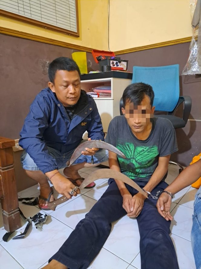 
 Gencarkan Operasi Pekat Semeru 2024, Polisi Berhasil Amankan Pelaku Pembawa Senjata Tajam