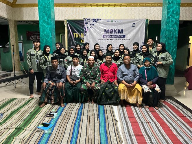 
 Personil Satgas TMMD Berikan Motivasi Kepada Mahasiswa KKN
