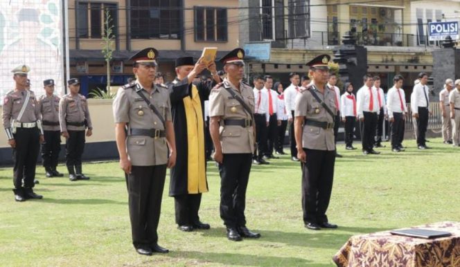 
 Kapolres Wonosobo Pimpin Upacara Sertijab dan Pelantikan Pejabat Polres Wonosobo