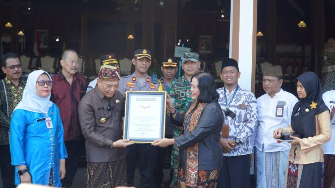 
 Mantap, Jepara Catatkan Rekor MURI Penyajian Pindang Serani Terbanyak Sedunia