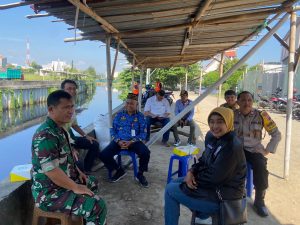 Menebar Benih Ikan