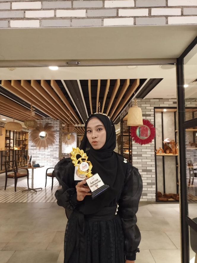 
 Muslimah Inspiratif Asal Purworejo , Rully Lidya Entiwi Lolos Grand Final Duta Muslimah Hunt 2024