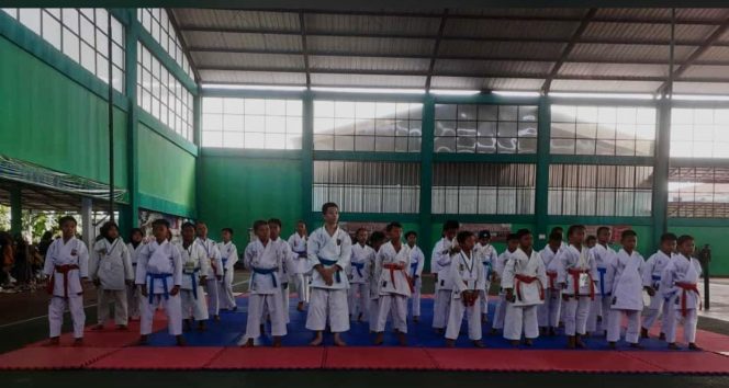 
 Kejuaraan Atlet Cabor Karate Seleksi O2SN SMP Lampura 