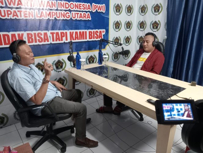 
 Disdukcapil Sosialisasi IKD Di Podcast PWI Lampung Utara