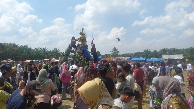 
 HUT Desa, Baru Raharja Gelar Pertunjukan Luar Biasa