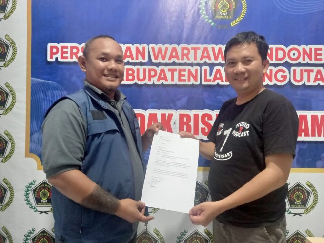 
 Dua Anggota PWI Lampura Mengajukan Cuti