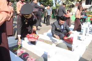 Upacara Ziarah Nasional Di TMP Bangil