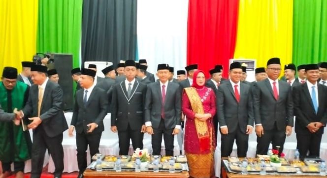 
 40 Anggota DPRD Kabupaten Pelalawan Resmi Dilantik