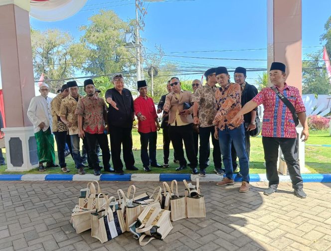 
 Pelantikan DPRD Kota Pasuruan,Diwarnai Kekecewaan Dari Aliansi NGO Se-Kota Pasuruan