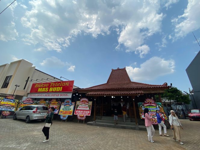 
 Melejit! Mas Budi Sukses Membuka Cabang ke – 2 Bakso Tetelan Mas Budi
