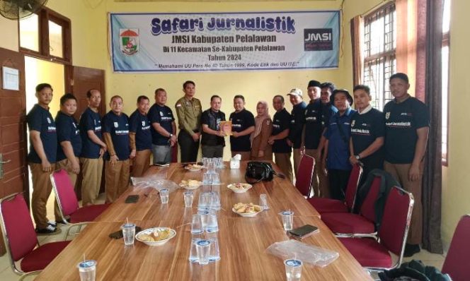
 Antusiasme Kades Se – Kecamatan Pangkalan Kuras Ikuti Safari Jurnalistik JMSI Kabupaten Pelalawan