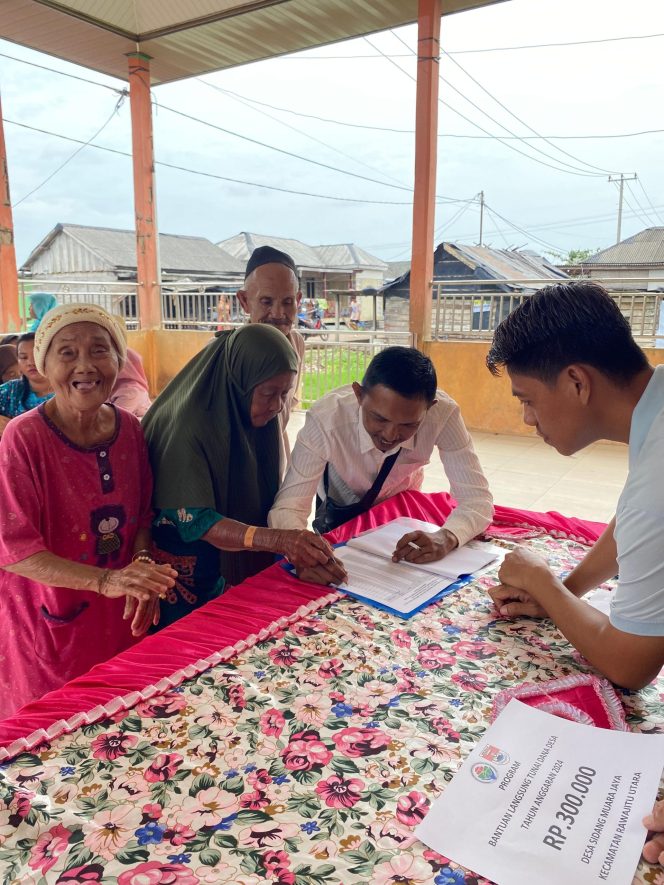 
 Pemerintah Desa Sidang Muara Jaya RJU Kembali Menyalurkan  Bantuan Langsung Tunai BLT DD Dari Bulan Juli Sampai Desember Tahun 2024