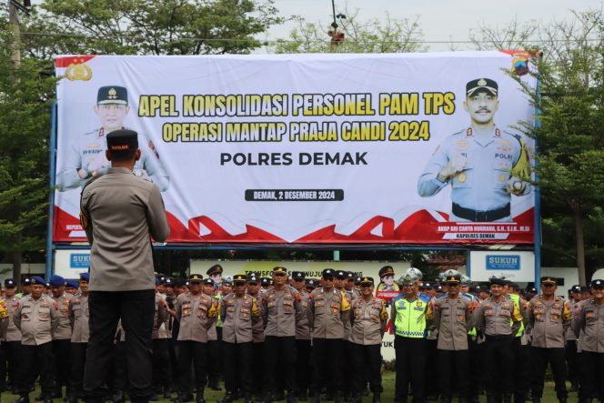 
 Polres kabupaten Demak Gelar Apel Konsolidasi Personel Pengamanan TPS Pilkada 2024