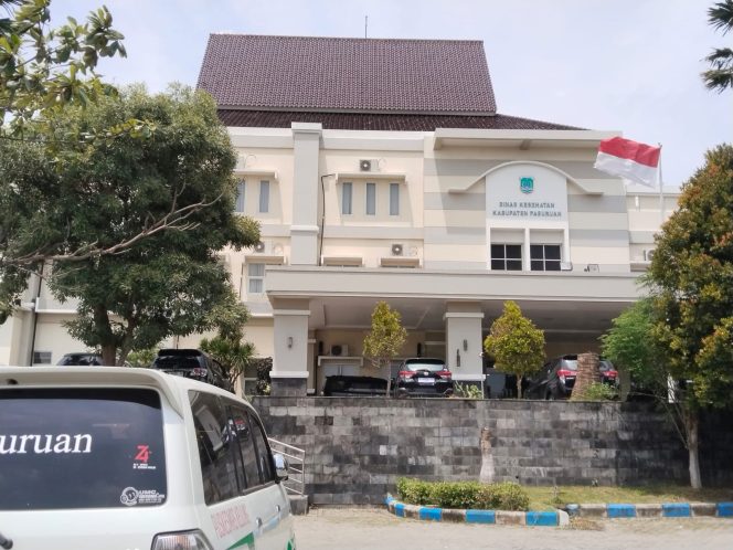 
 Kepala Dinas Kesehatan Kabupaten Pasuruan Alergi Terhadap Wartawan, Sulit Dikonfirmasi Soal Sosialisasi Bimtek