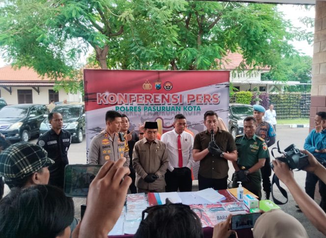 
 Kolaborasi Antara TNI-POLRI Ungkap Dugaan Penipuan Program Makan Bergizi Gratis (MBG)