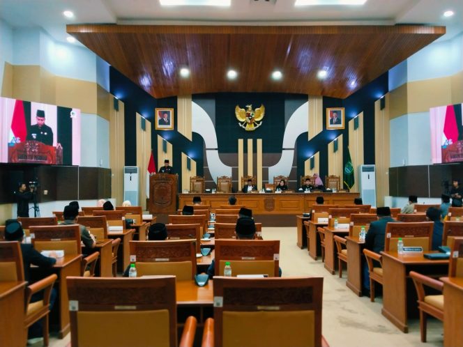 
 Rapat Paripurna lll DPRD Kabupaten Pasuruan