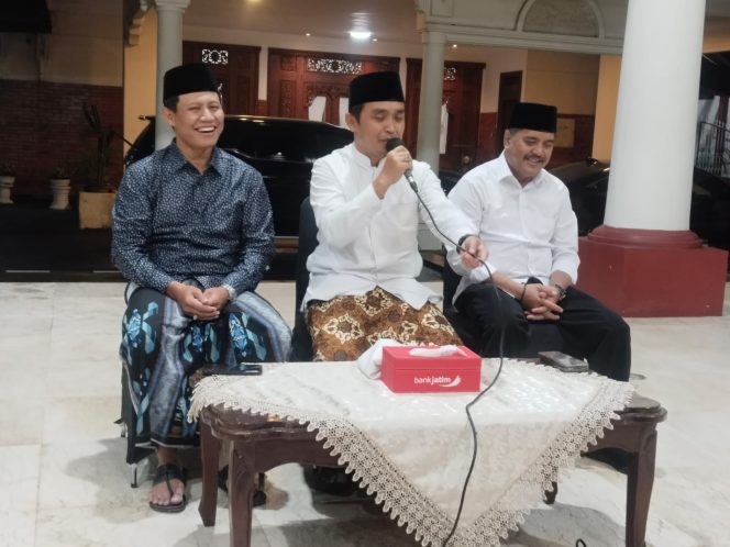 
 Tingkatkan Kebersamaan, Walikota dan Wakil Walikota Pasuruan Gelar Buka Puasa Bersama Wartawan.