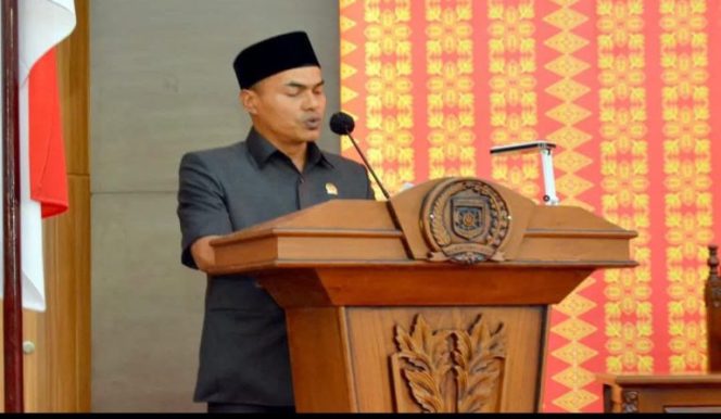 
 Fraksi Golkar Soroti Kinerja PDAM Kota Lubuklinggau Dan Minta Relokasi Kantor Koramil